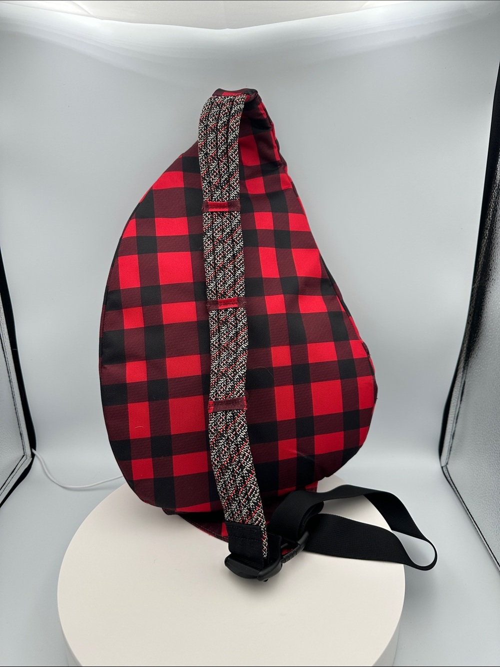 Kavu Red and Black Buffalo Plaid Rope Sling Bag BNWOT - Picture 3 of 8